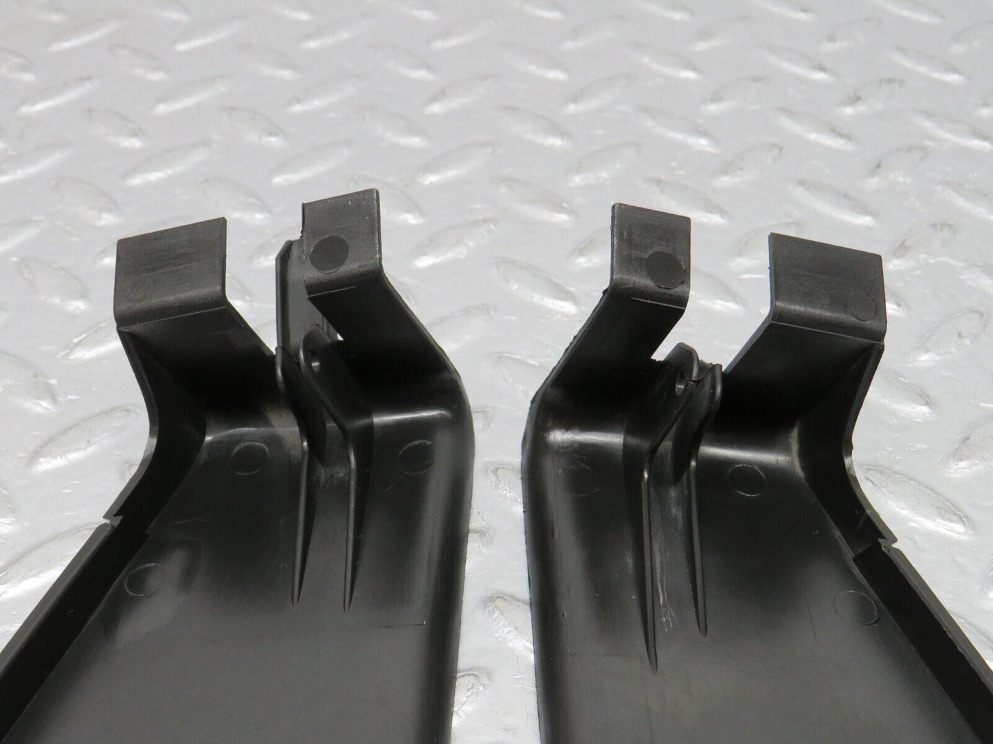 38299 Mercedes-Benz R129 280SL Coupe Radiator Fan Shroud Cover 2x 1295051388 1295051288