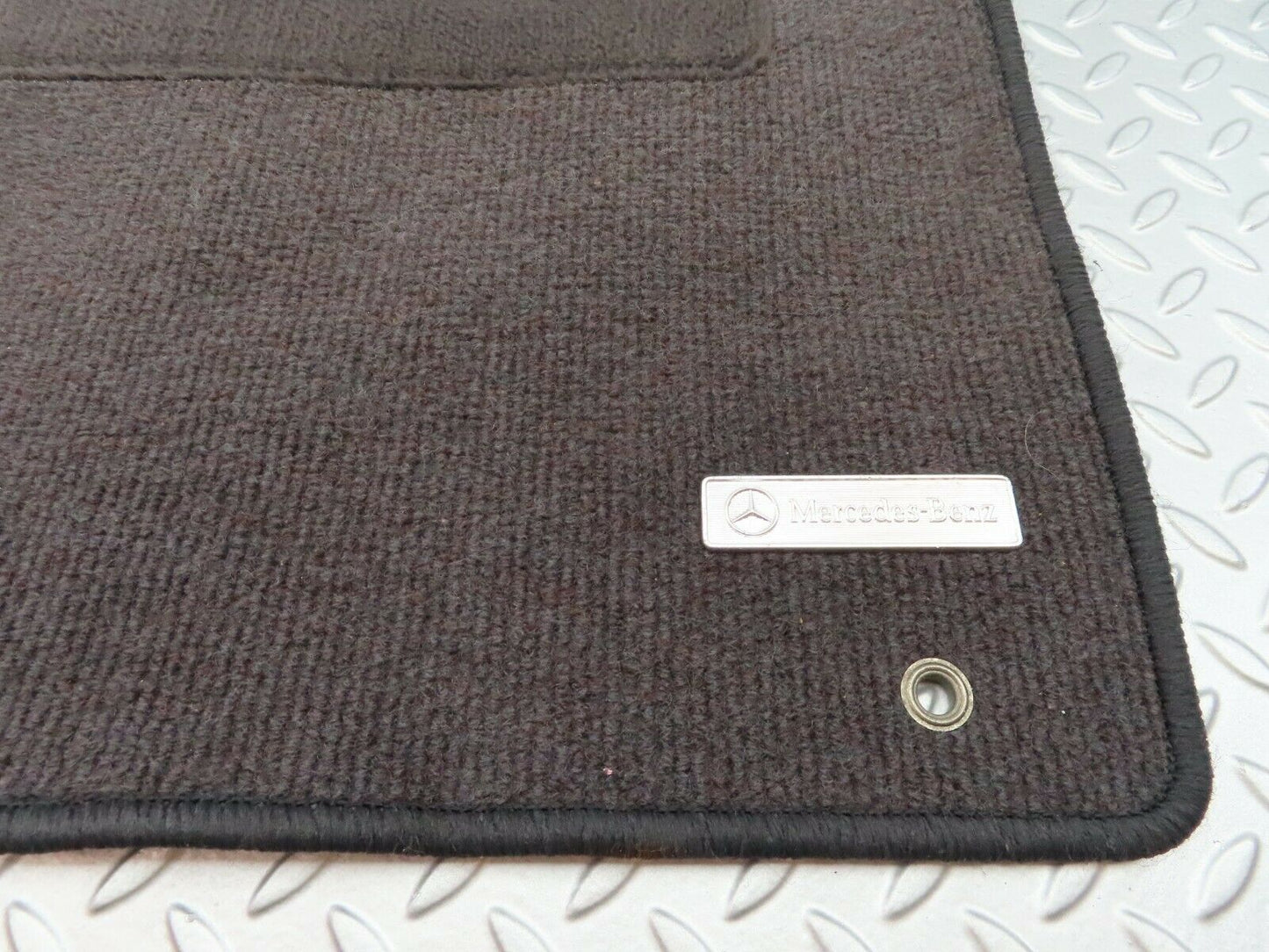 6655 Mercedes-Benz S124 E220 Wagon Front Right Driver Side Floor Carpet