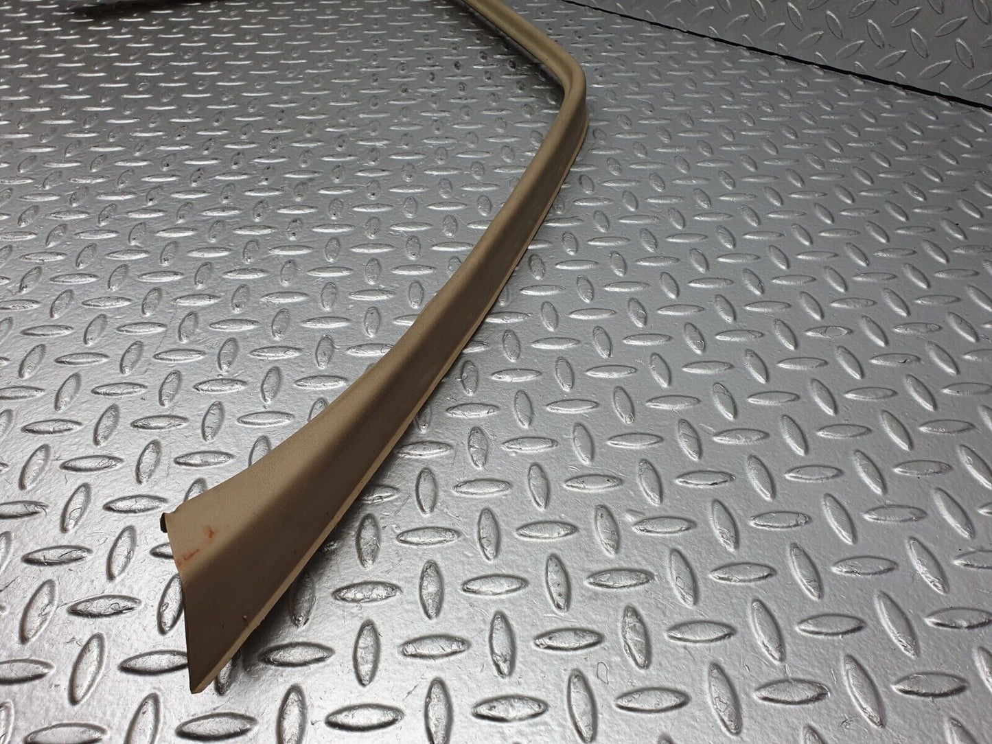41198 Mercedes-Benz W126 300SE Front Left Door Window Frame Cover 1267250371