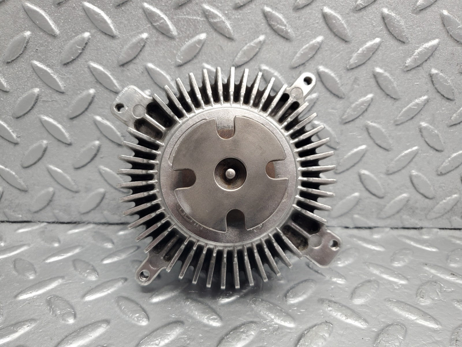 R107 SL engine cooling fan clutch used OEM
