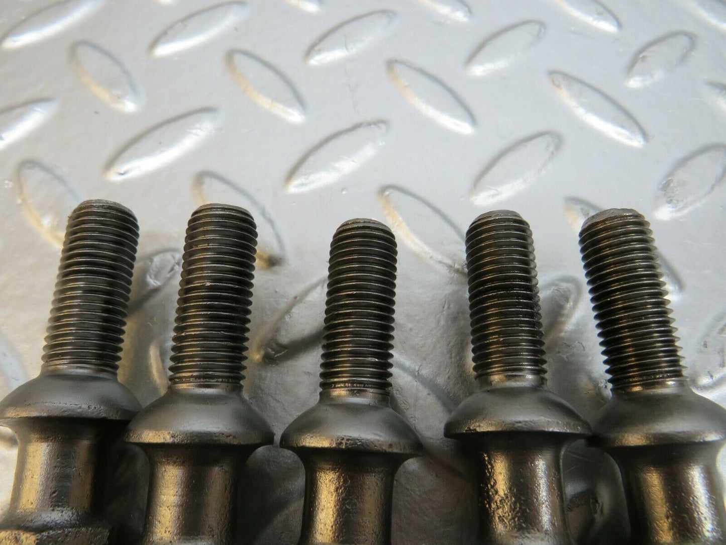 24576 Mercedes-Benz 5x Alloy Wheel Lug Bolt M12x1.5