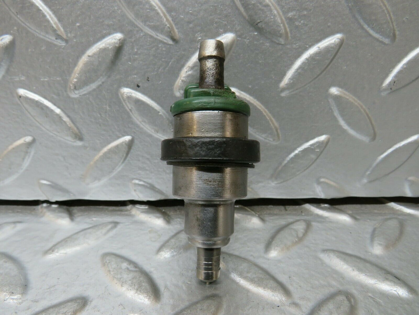 23664 Mercedes-Benz W114 280E Fuel Injector Bosch 0280150014