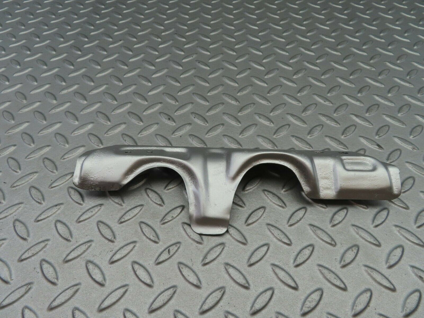 6259 Mercedes-Benz W126 380SE Heat Plate For Exhaust Manifold