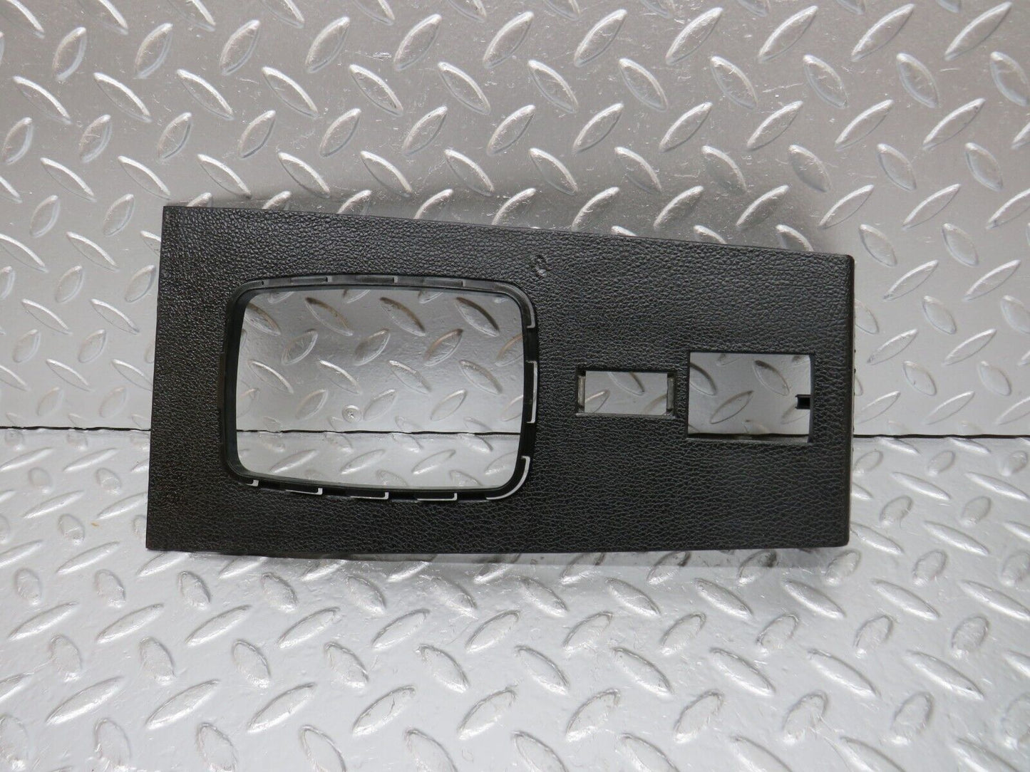 30987 Mercedes-Benz W123 200D Centre Console Panel 1236837736
