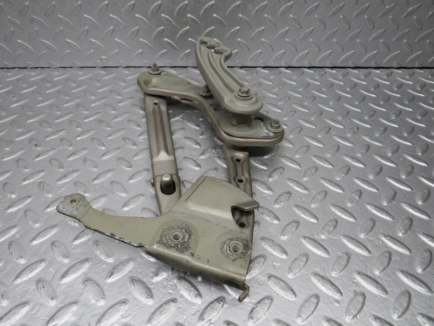 39450 Mercedes-Benz R129 320SL Coupe Bonnet Hinge Right Side 1298800228 1298870274