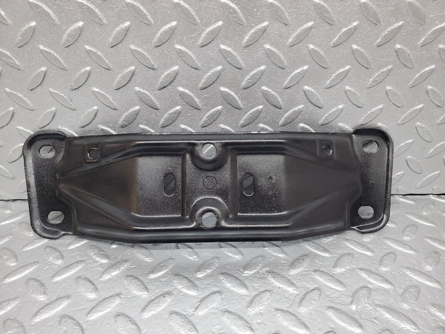 45911 Mercedes-Benz W126 420SE Gearbox Mount Bracket