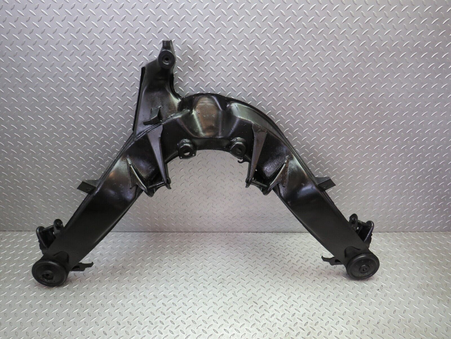 36376 Mercedes-Benz W126 420SE Rear Subframe Axle Carrier Suspension