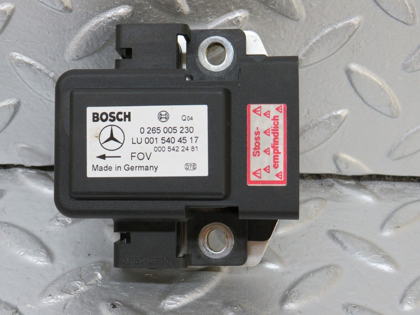 34886 Mercedes-Benz W210 320E ESP Yaw Rate Sensor Bosch 0015404517 0005422481