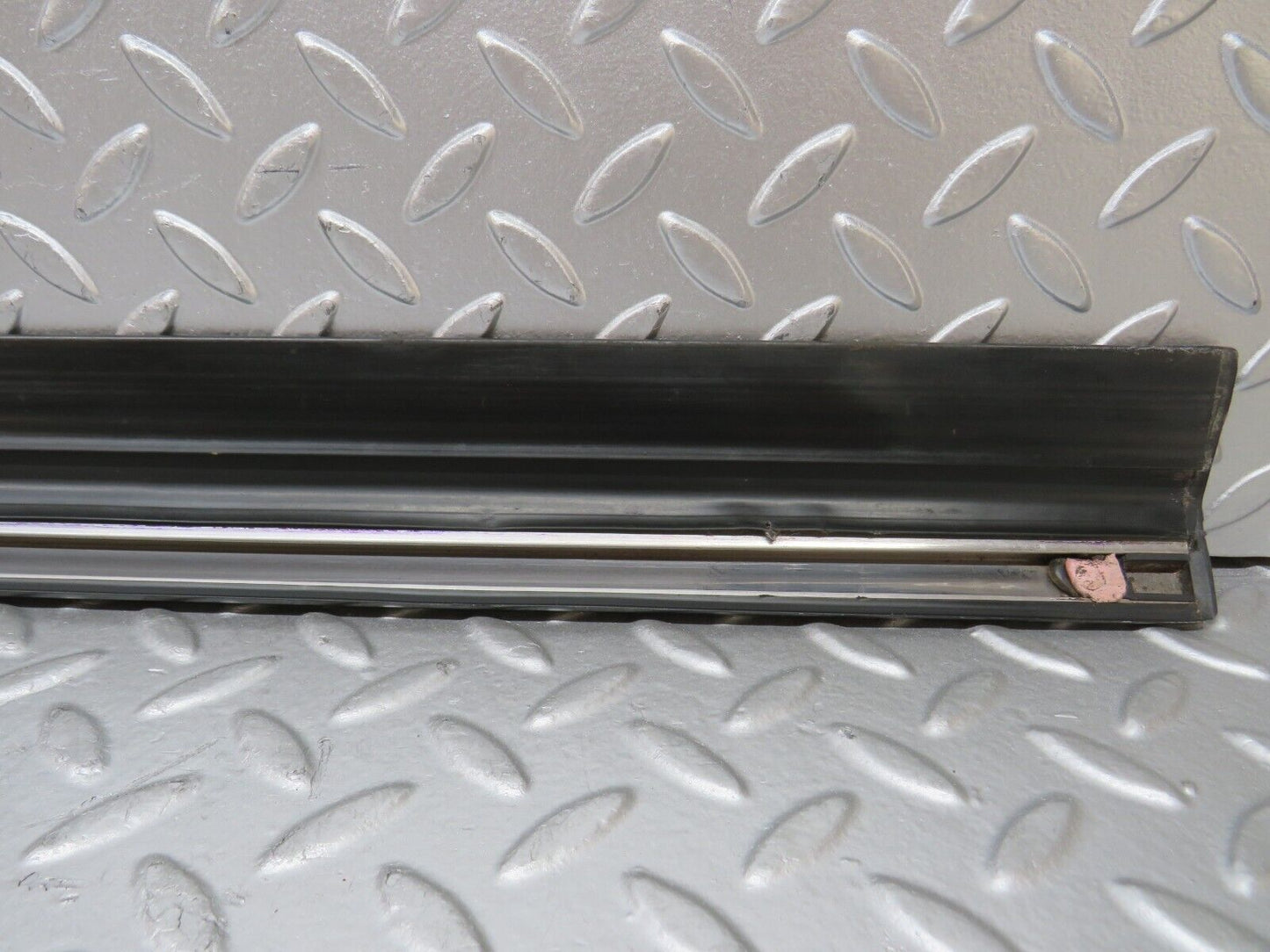 27899 Mercedes-Benz W123 280E Front Left Door Lower Moulding Trim