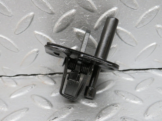 40079 Mercedes-Benz R107 350SL Bonnet Lock Catch