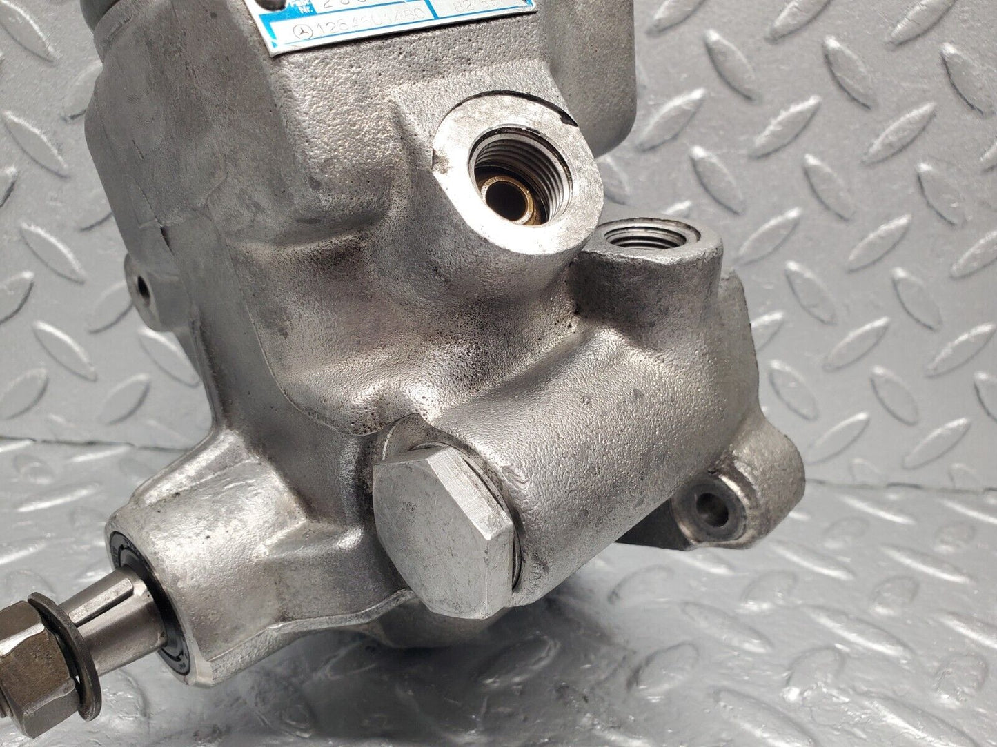 46024 Mercedes-Benz W126 420SE Power Steering Pump 1264601480 7672900446