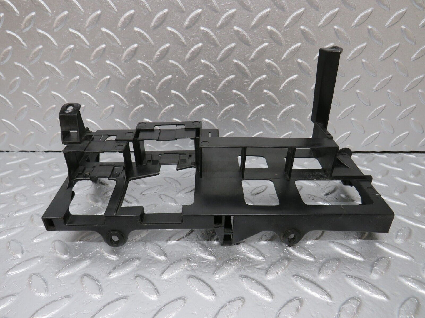 33977 Mercedes-Benz W124 260E ECU And Relay Bracket 1245455240