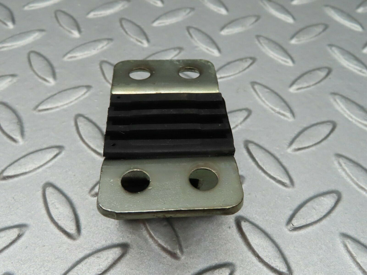 3721 Mercedes-Benz S123 200T Wagon Door Lock Latch Right Side