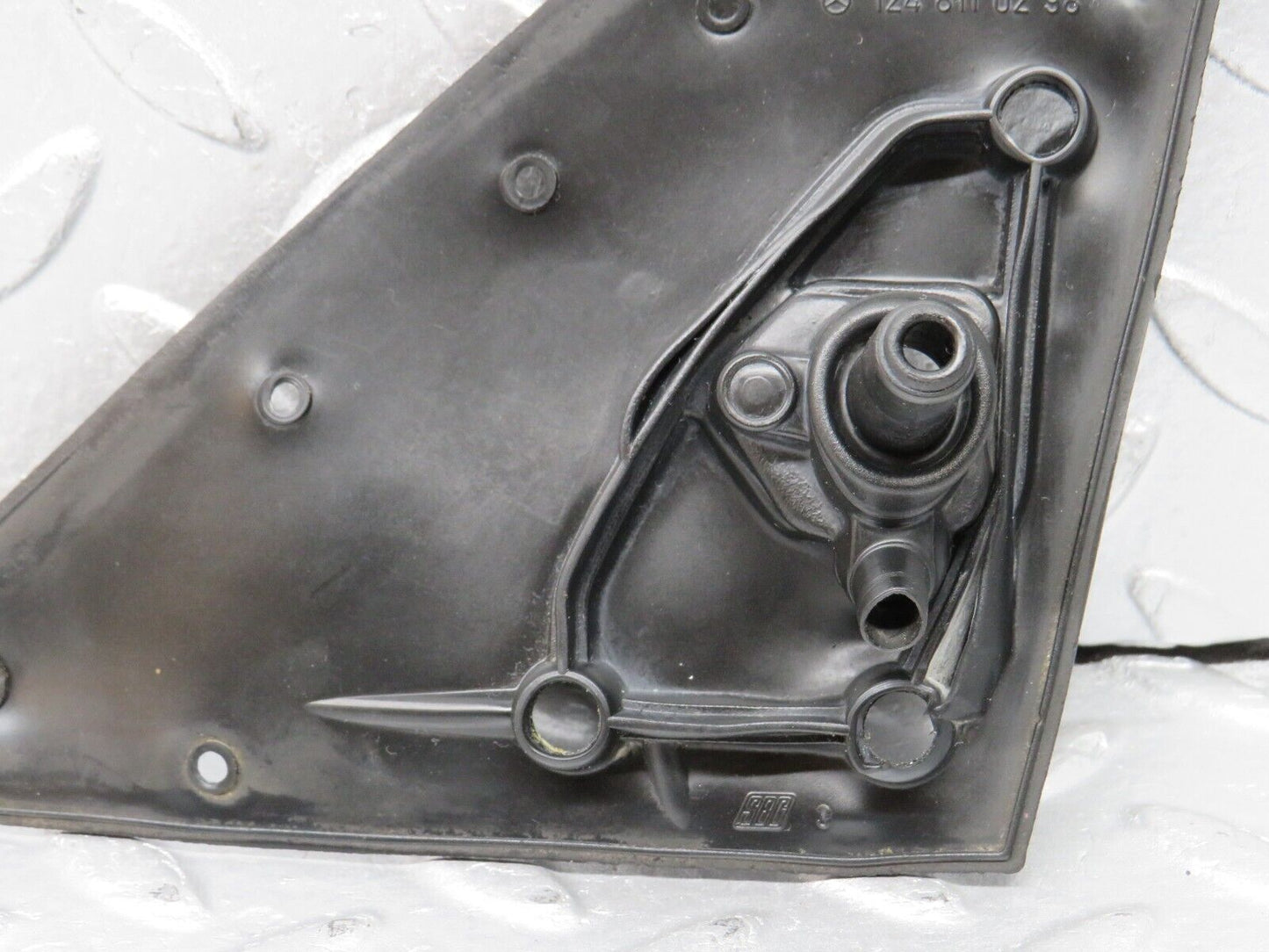 38868 Mercedes-Benz W201 190E 2.6L Wing Mirror Rubber Seal Right 1248110298