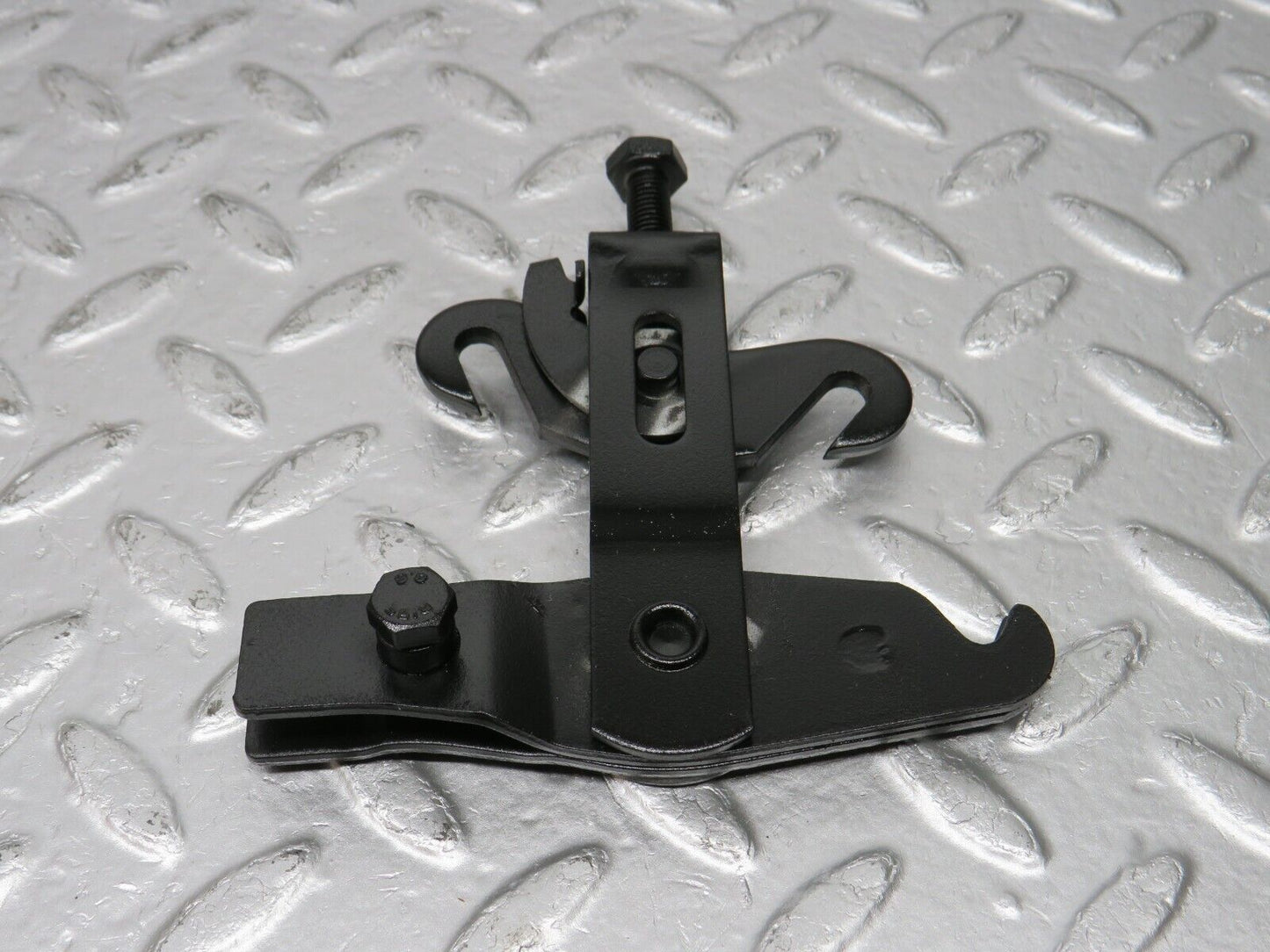 33786 Mercedes-Benz W201 190E 2.0L Handbrake Adjusting Handbrake Regulator