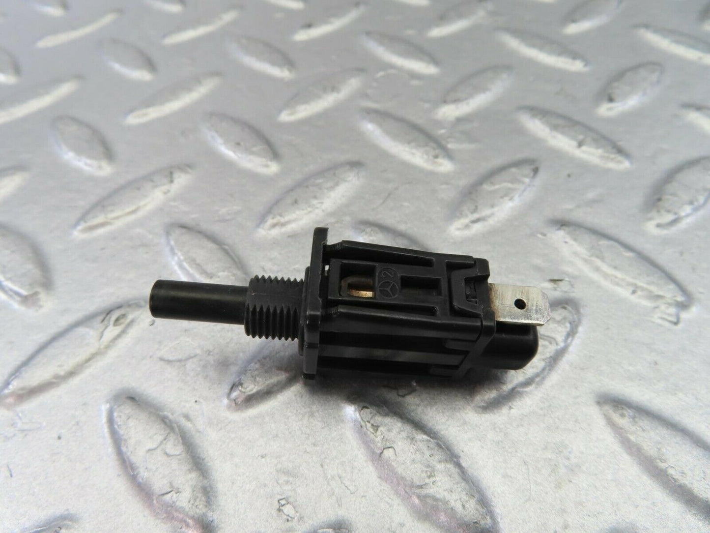 10738 Mercedes-Benz W123 230E Door Contact Switch 2018201110