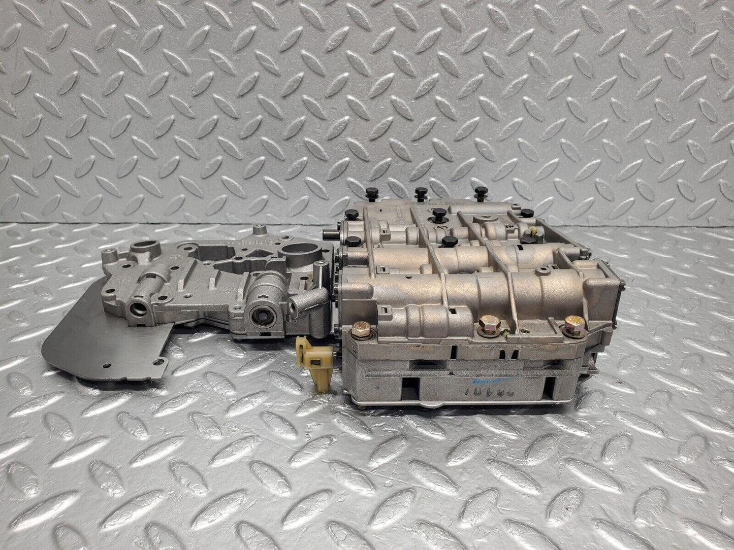 46313 Mercedes-Benz W124 280E Automatic Gearbox Valve Body 722.433 1242770601 1242771303