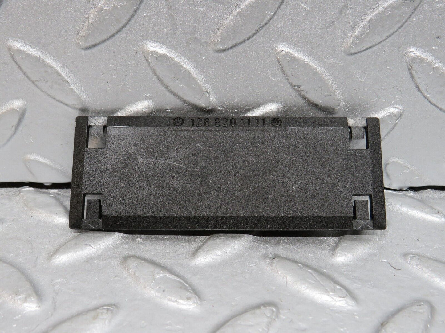 39633 Mercedes-Benz R129 320SL Coupe Windscreen Washer Nozzle Connector 1268201111