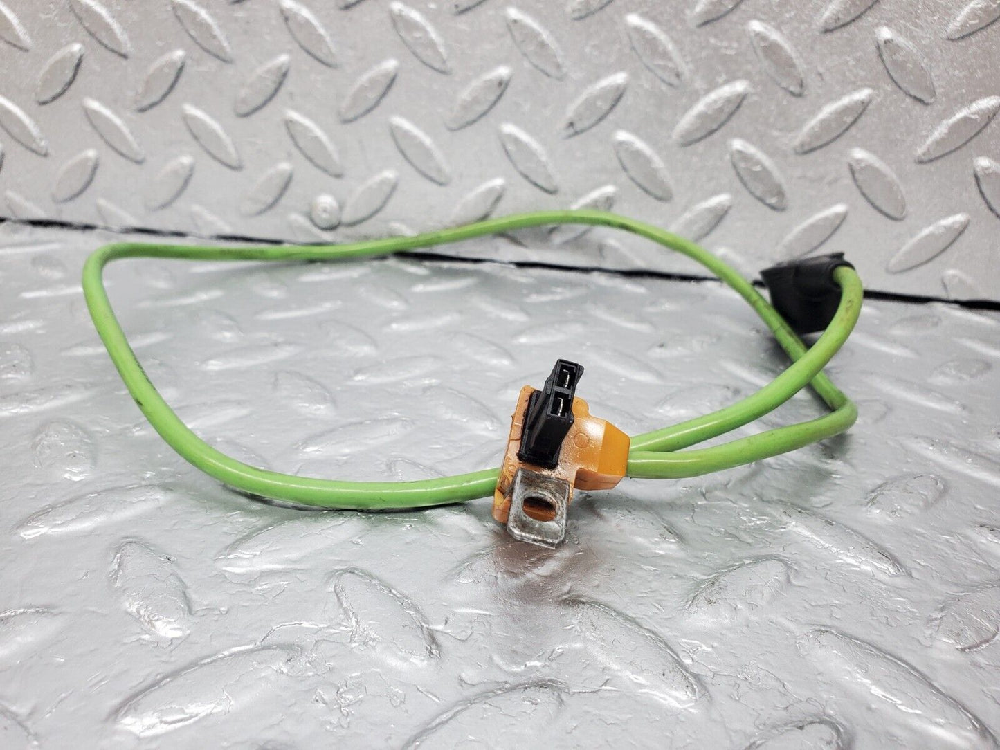 45441 Mercedes-Benz 280E M110.988 Ignition Control Unit Cable 09961761