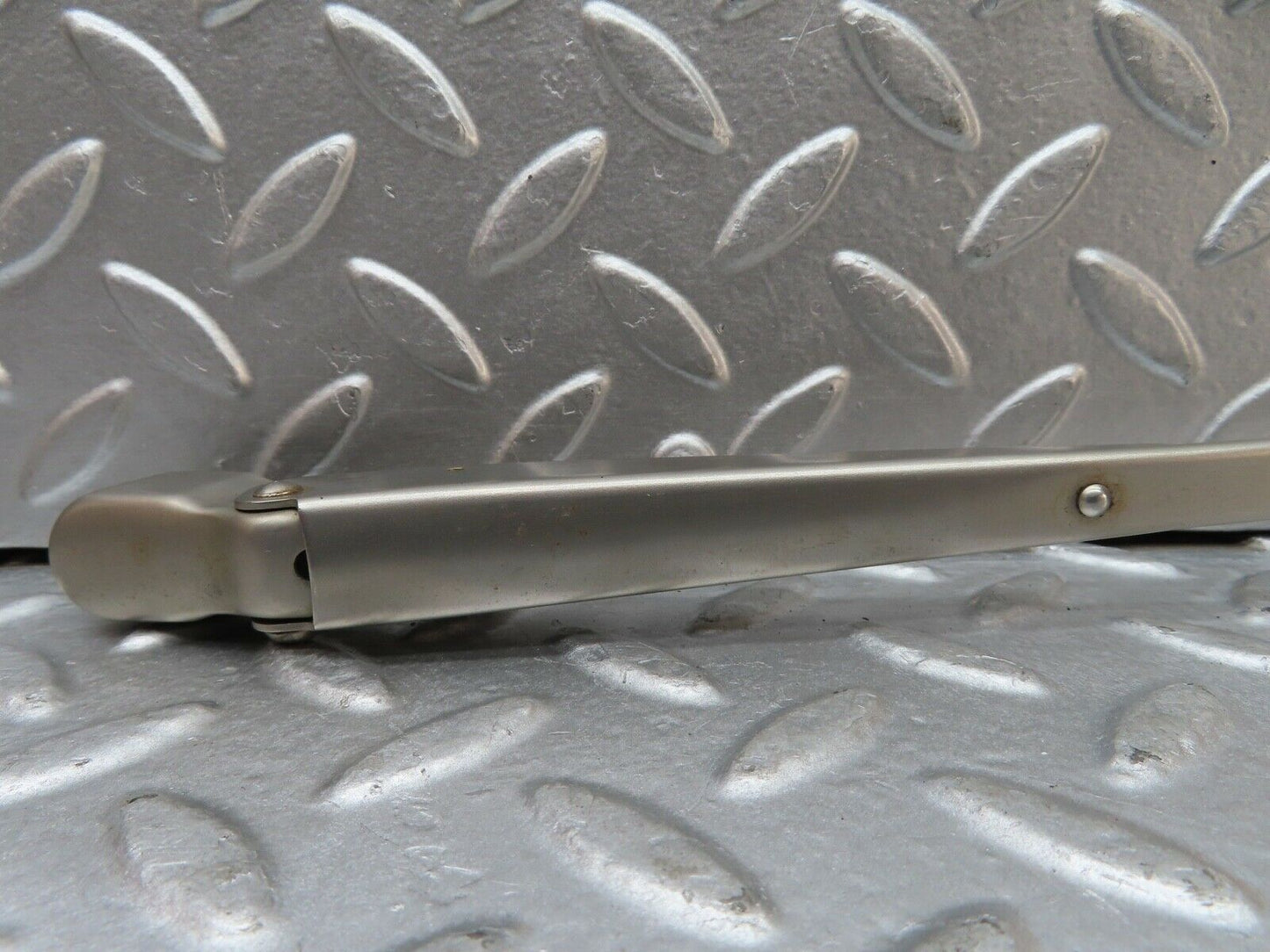 20409 Mercedes-Benz W114 280CE Coupe Wiper Arm Right Side