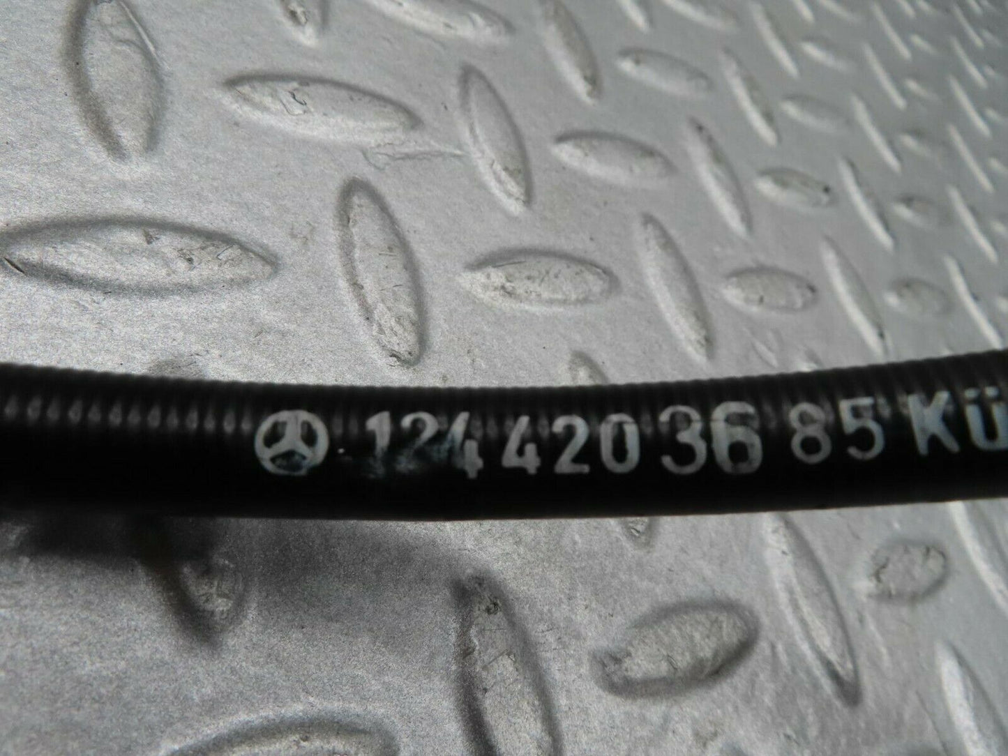 16335 Mercedes-Benz W124 260E Handbrake Cable 1244203685