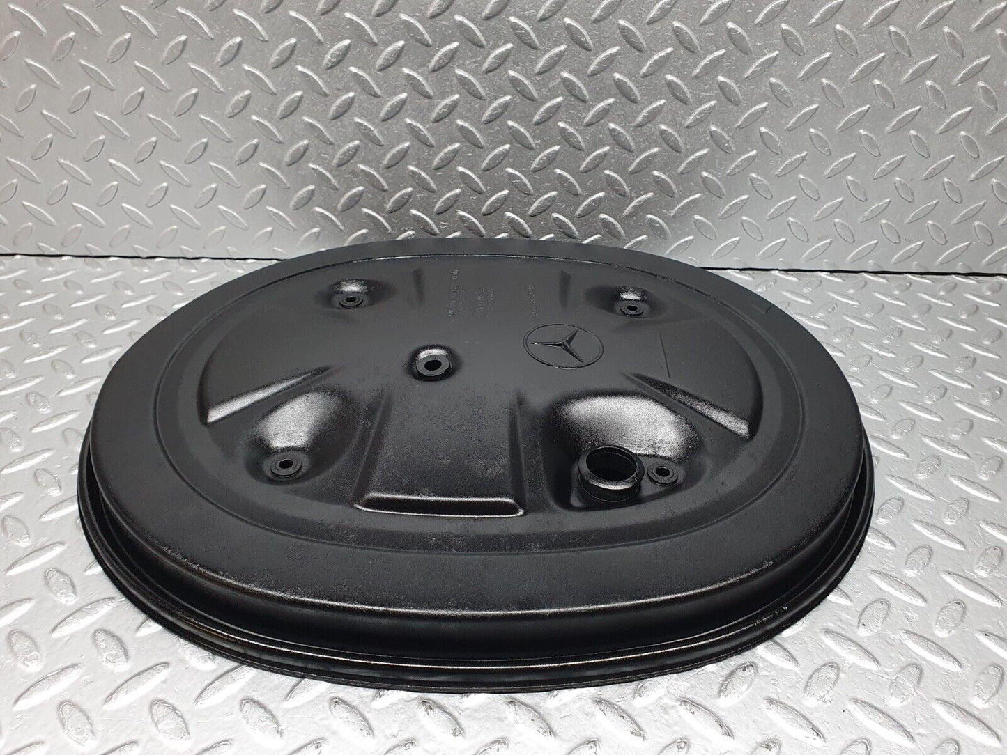 41195 Mercedes-Benz W126 300SE Air Filter Box Housing Lid 0130947202
