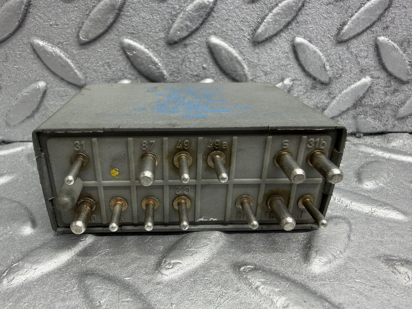 W201 Baby Benz hazard warning light relay used OEM