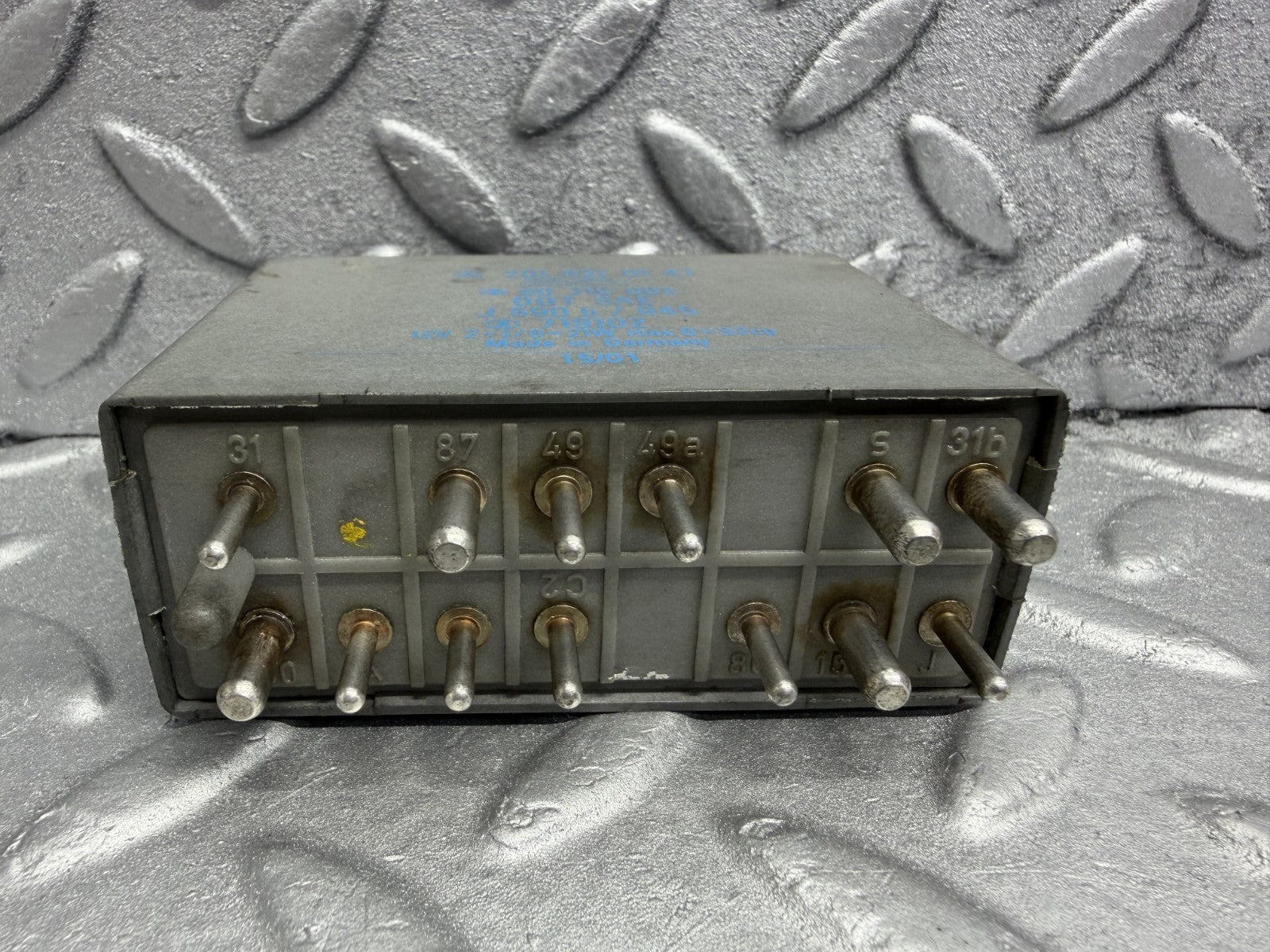 W201 Baby Benz hazard warning light relay used OEM