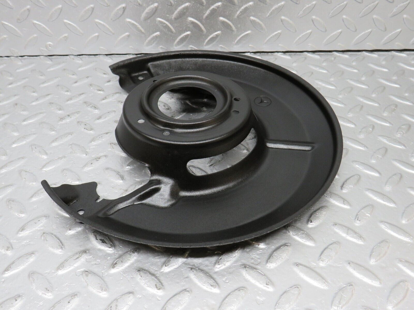 40579 Mercedes-Benz W123 300D Front Right Brake Disc Protection Plate