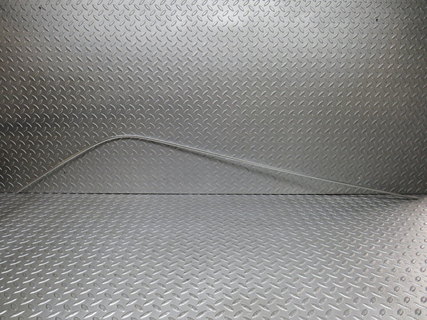 37374 Mercedes-Benz W109 300SEL Roof Chrome Moulding Right Side