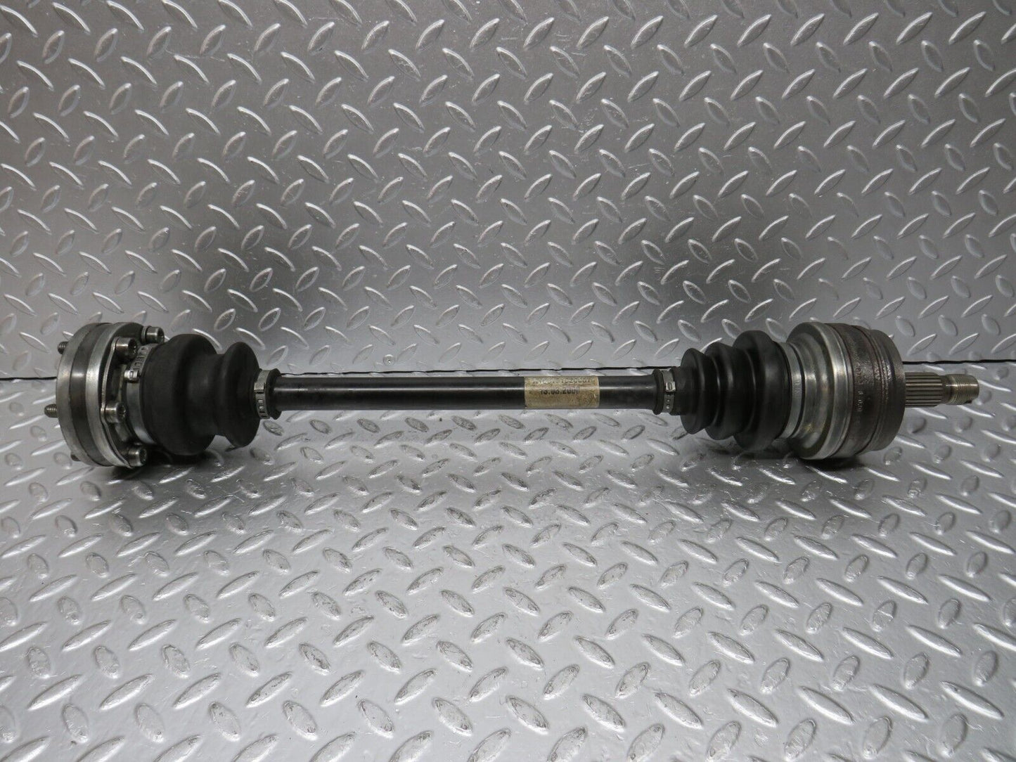 32674 Mercedes-Benz S124 300TE Wagon Axle Shaft Drive Shaft