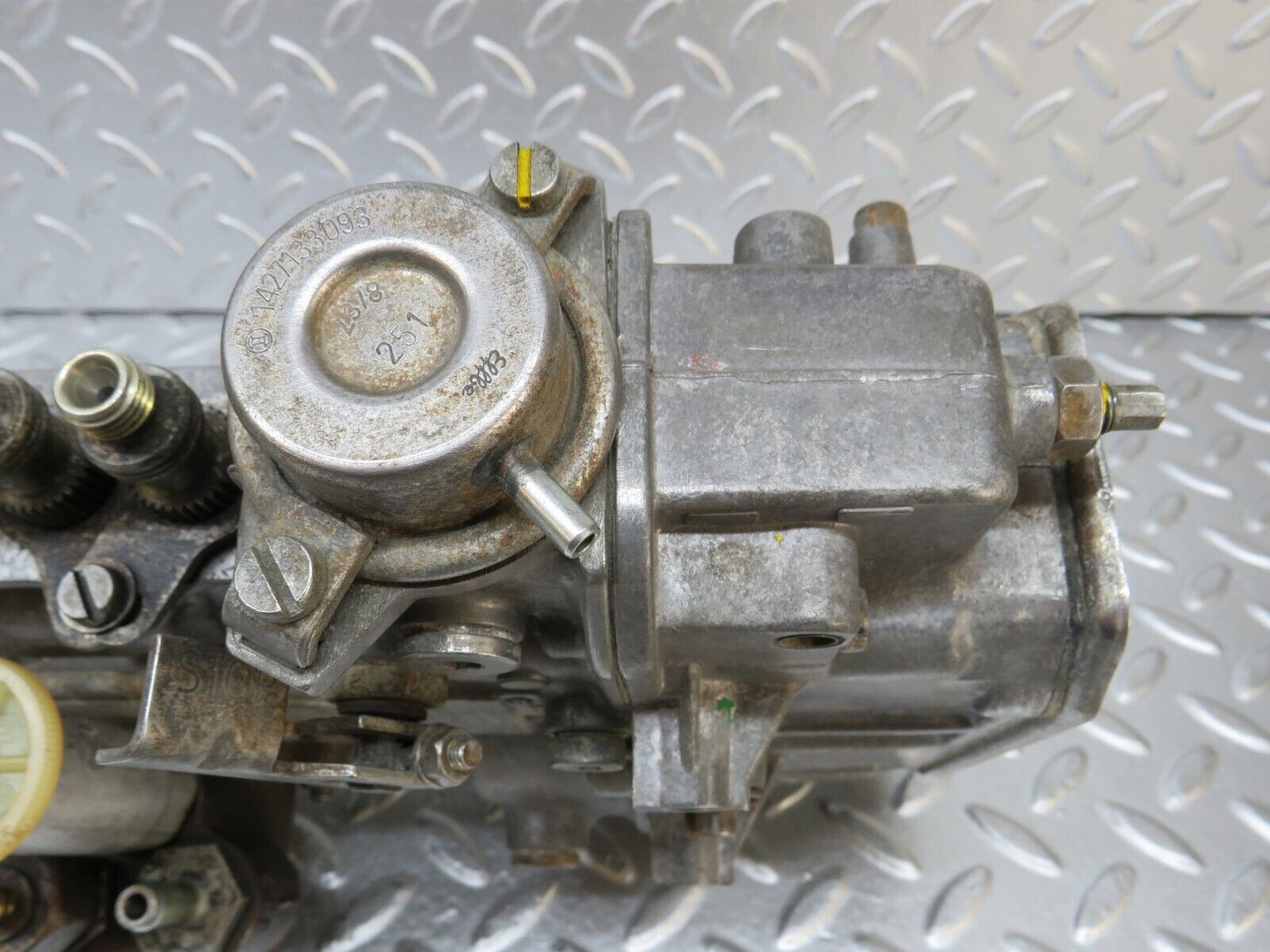 27751 Mercedes-Benz S124 300TE Diesel Fuel Injection Pump Bosch 6060700301