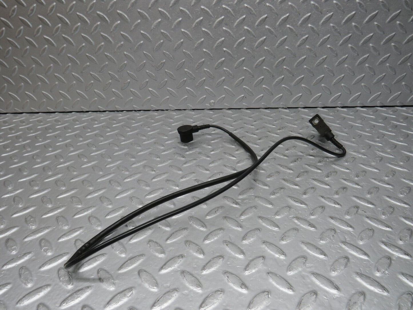 38660 Mercedes-Benz R129 280SL Coupe Crankshaft Position Sensor 0155452828 003153012