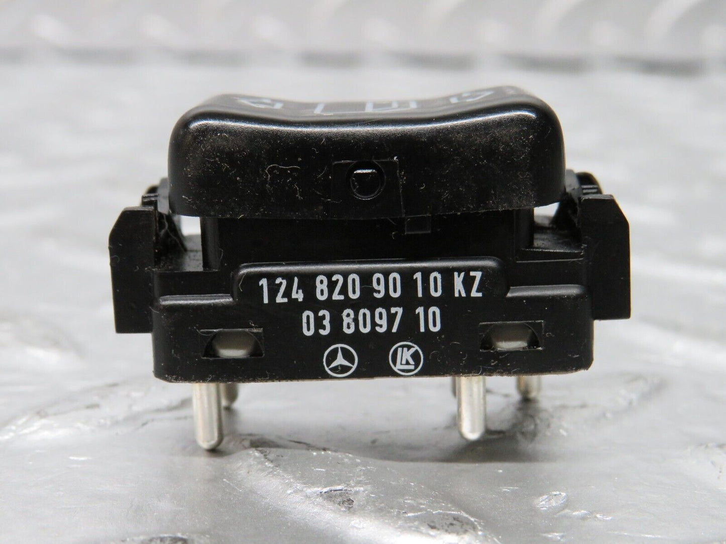30518 Mercedes-Benz W124 230E Electric Window Switch Right Side 1248209010