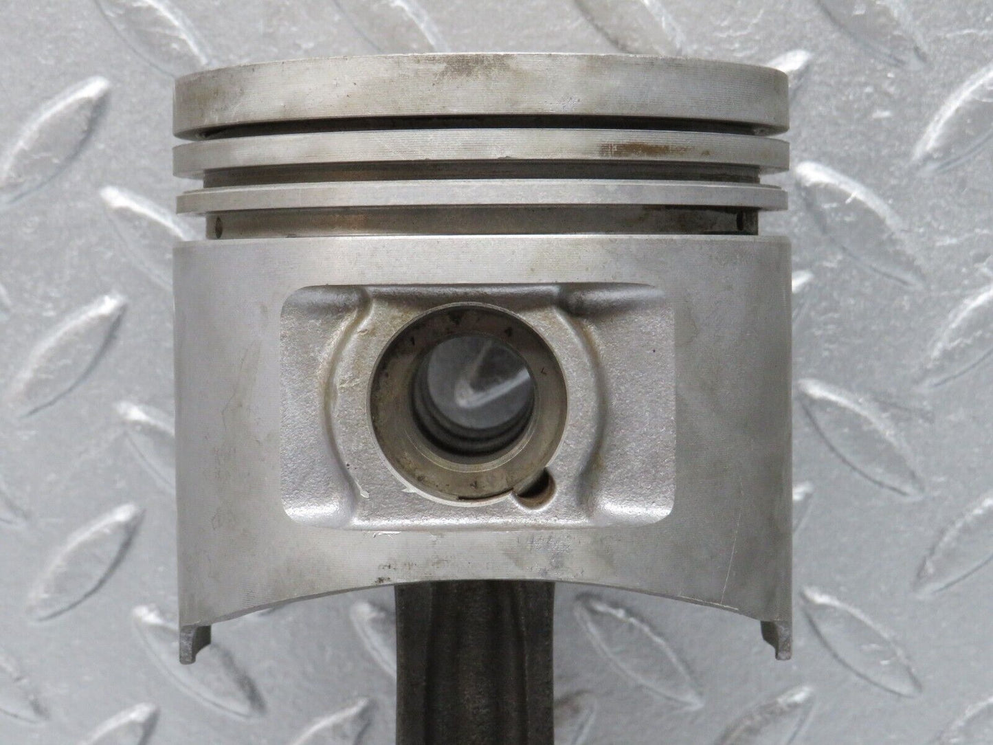 40028 Mercedes-Benz R107 350SL Piston With Connecting Rod 92.00mm