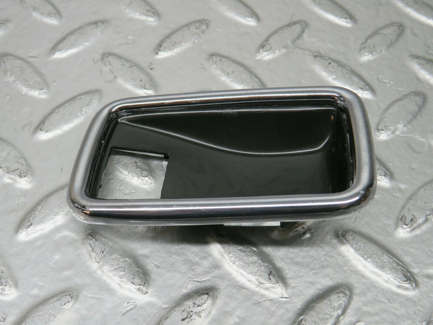 24480 Mercedes-Benz W108 Chrome Frame For Door Opener Left 1087660511