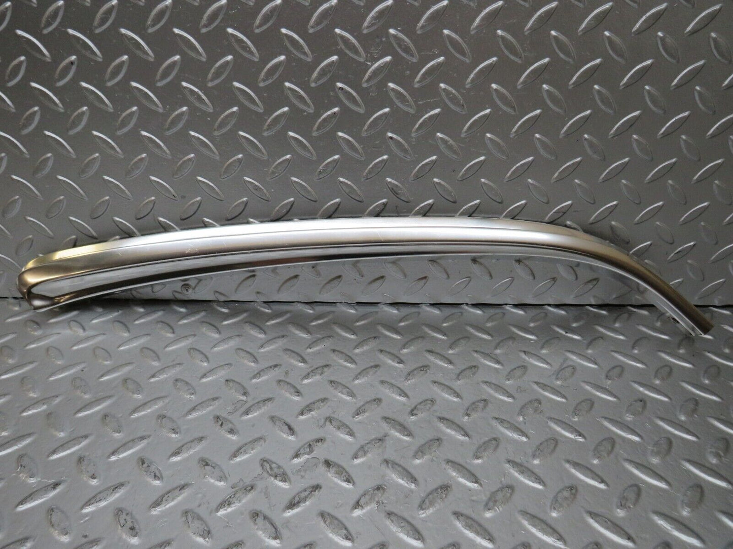 26039 Mercedes-Benz W116 450SE C Pillar Chrome Moulding Trim Right Side