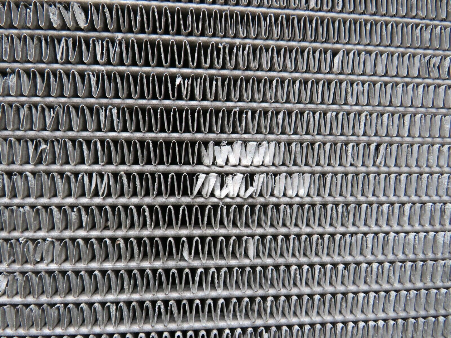 38601 Mercedes-Benz R129 280SL Coupe Engine Coolant Radiator Behr
