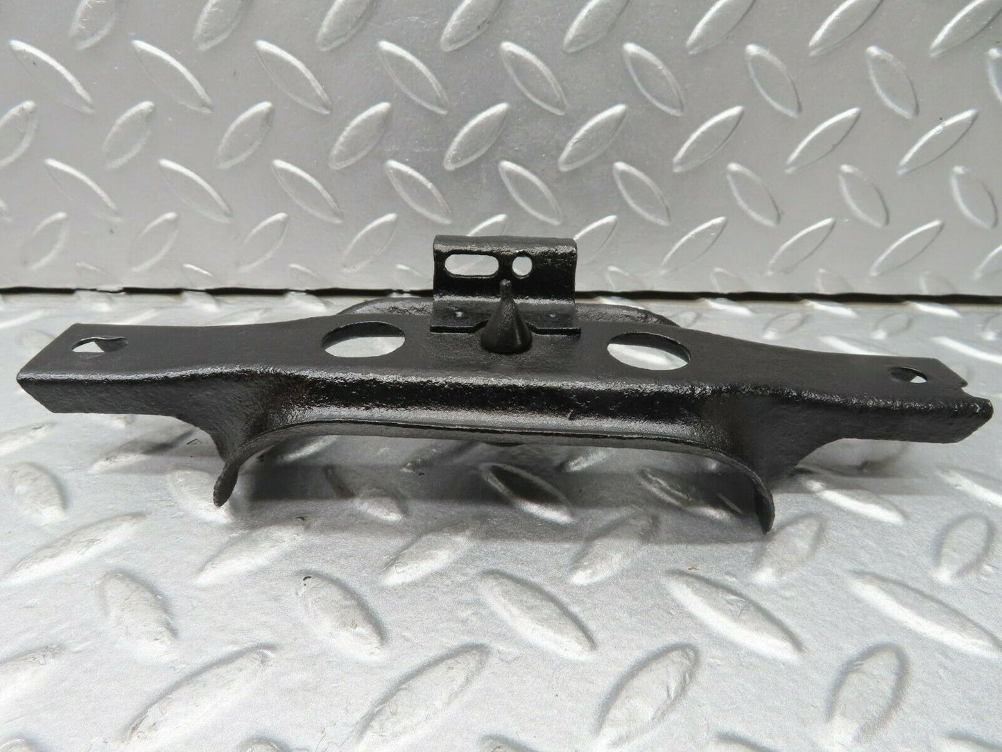 16662 Mercedes-Benz C107 380SLC Cardan Shaft Prop Shaft Bracket