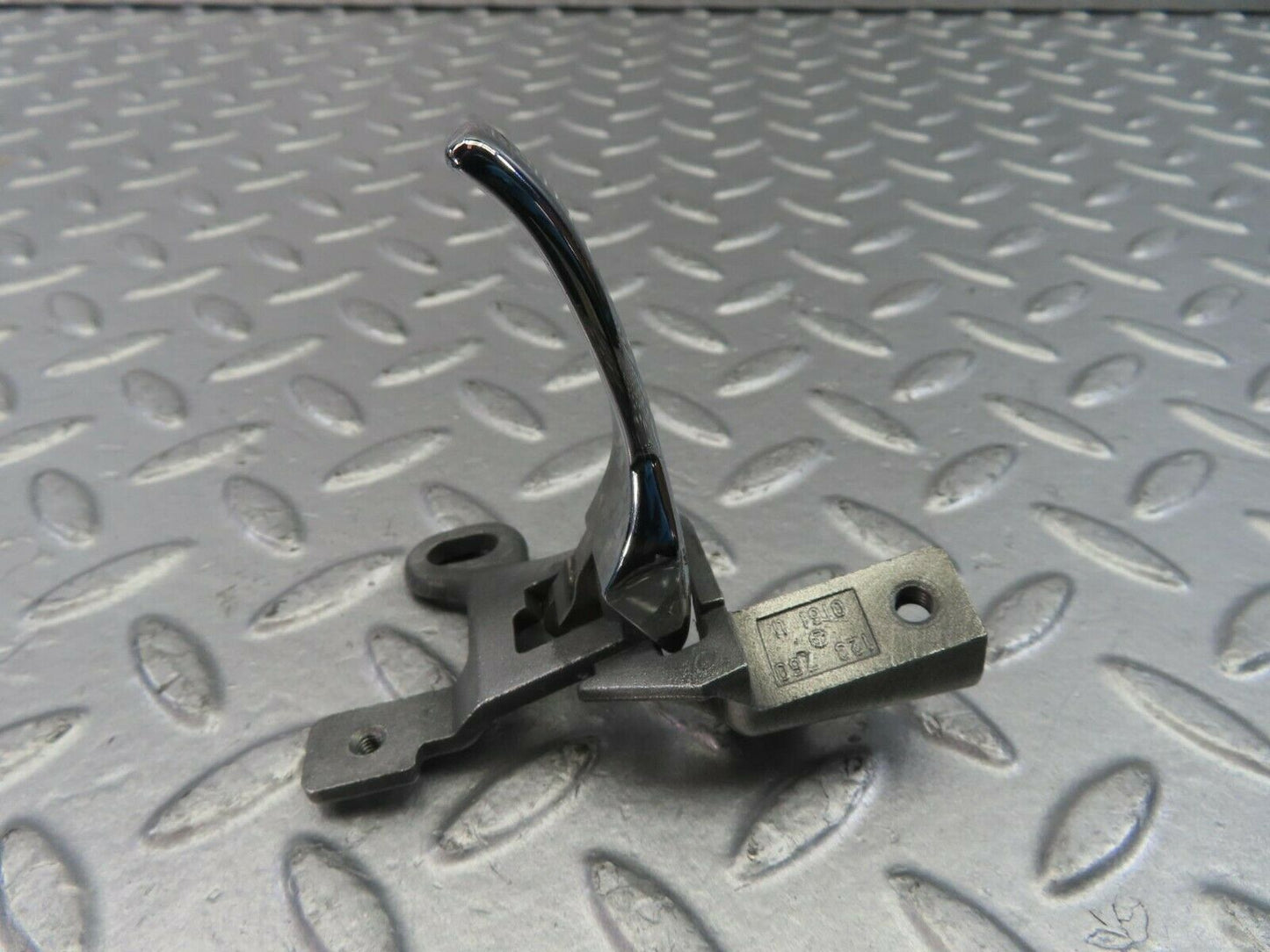 10761 Mercedes-Benz W123 230E Left Interior Door Handle 1237600161