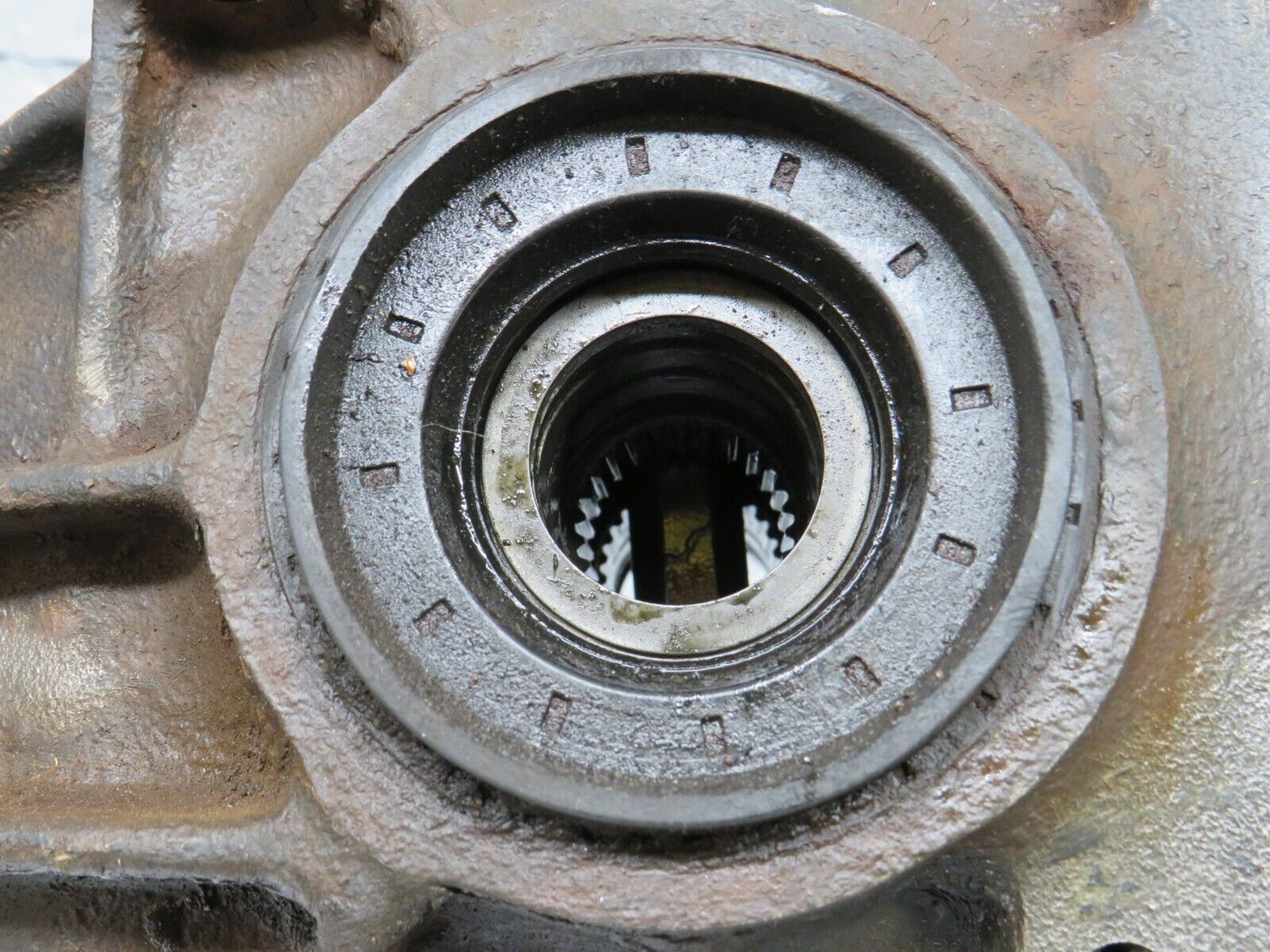 32291 Mercedes-Benz W123 230E Rear Differential Ratio 3.58 1233510101