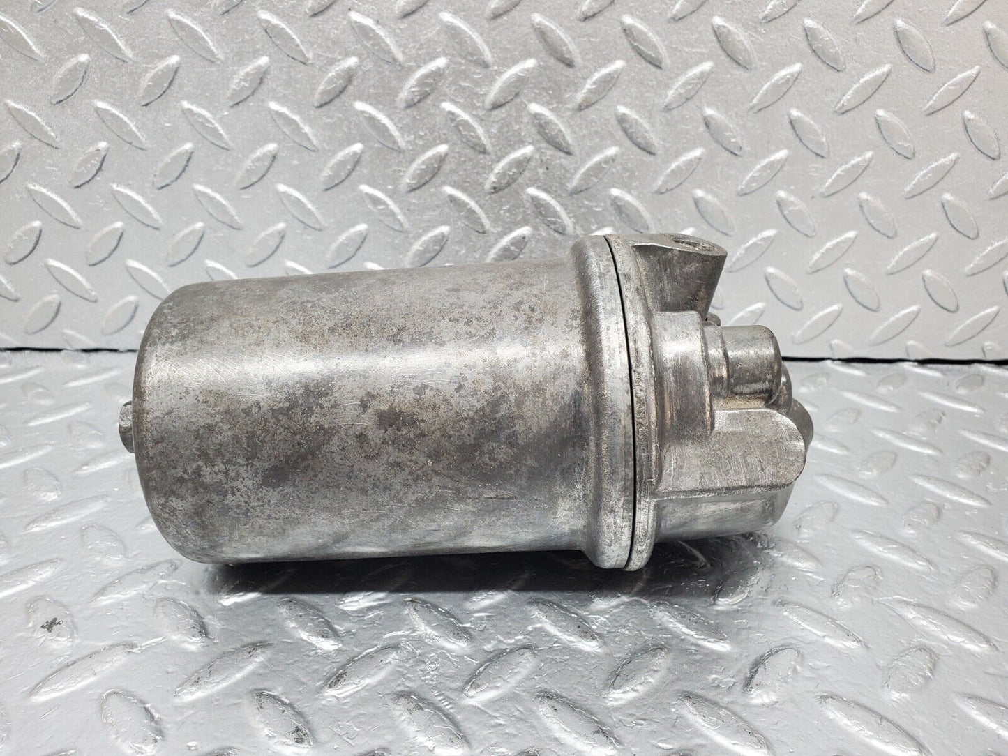 44482 Mercedes-Benz W123 280E Oil Filter Housing 1101802611