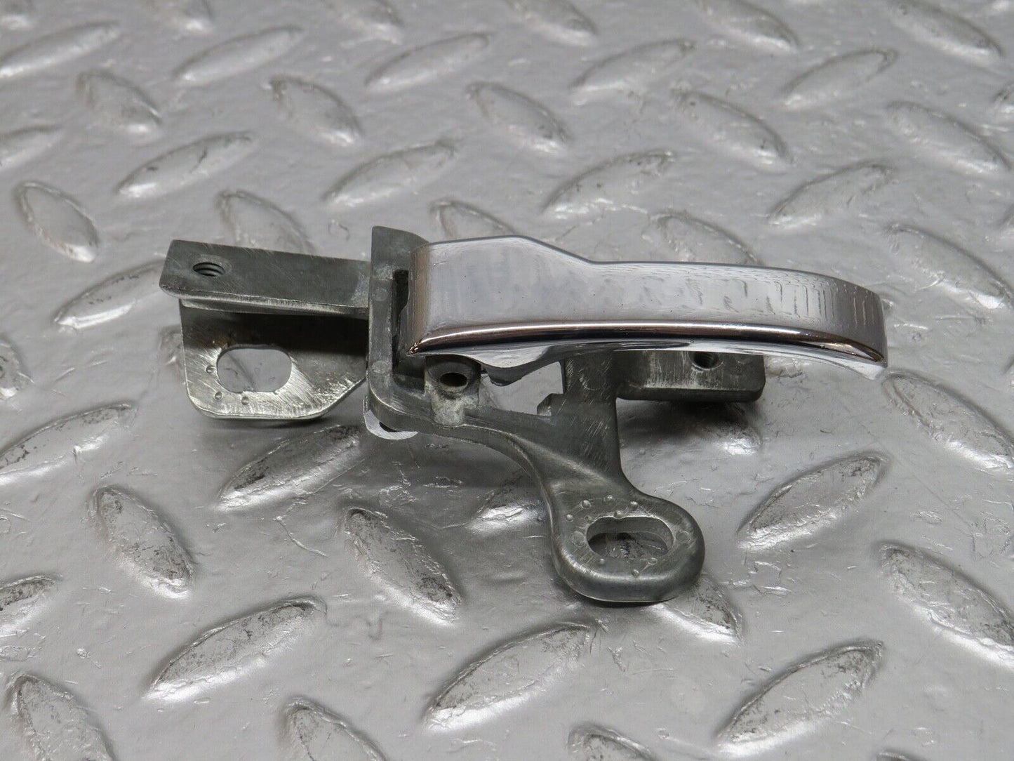31010 Mercedes-Benz W123 230E Left Door Opener Door Handle 1237600161