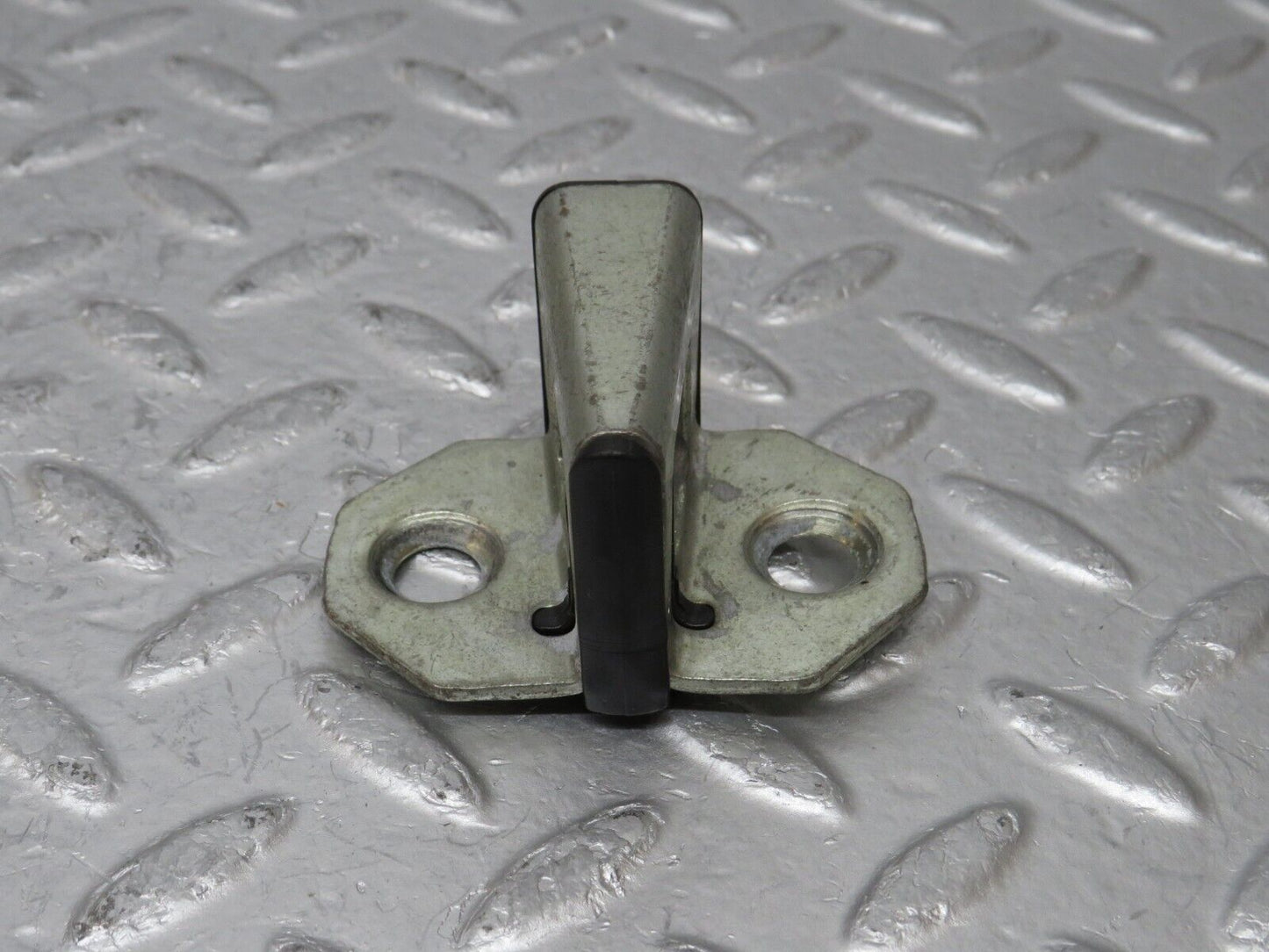 34892 Mercedes-Benz W210 320E Door Lock Latch
