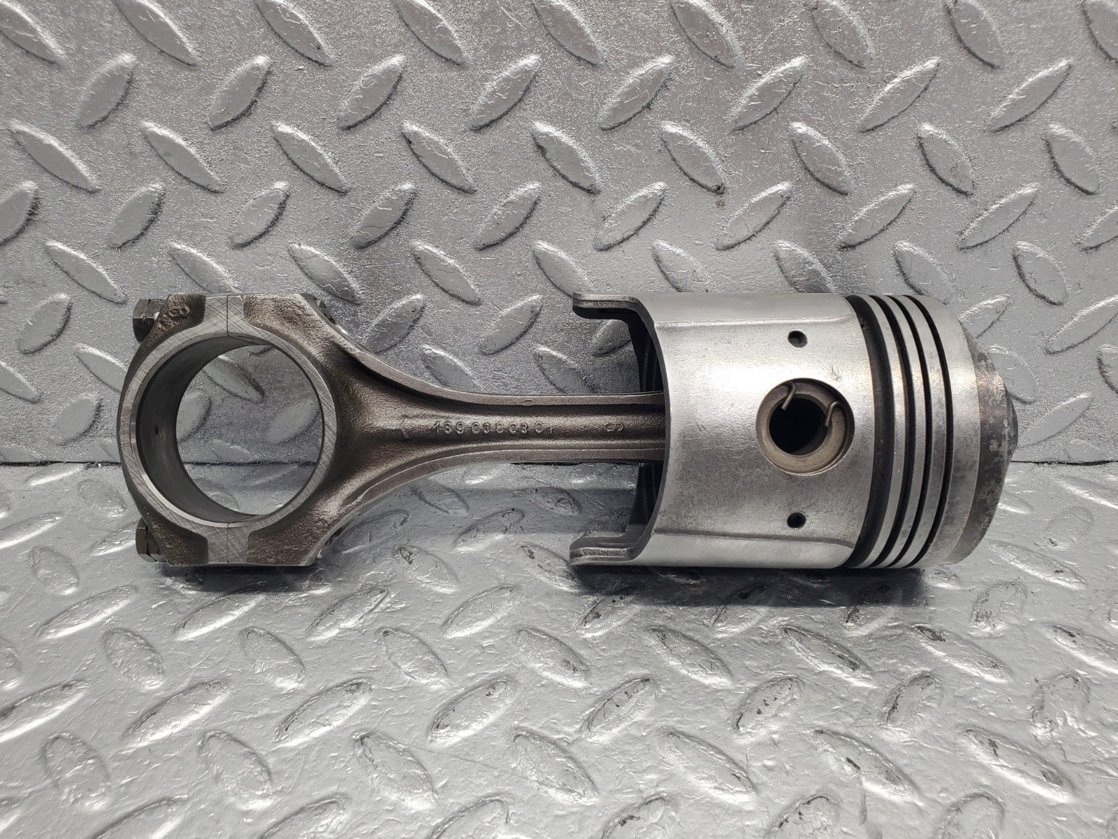 W112 piston and connecting rod used OEM