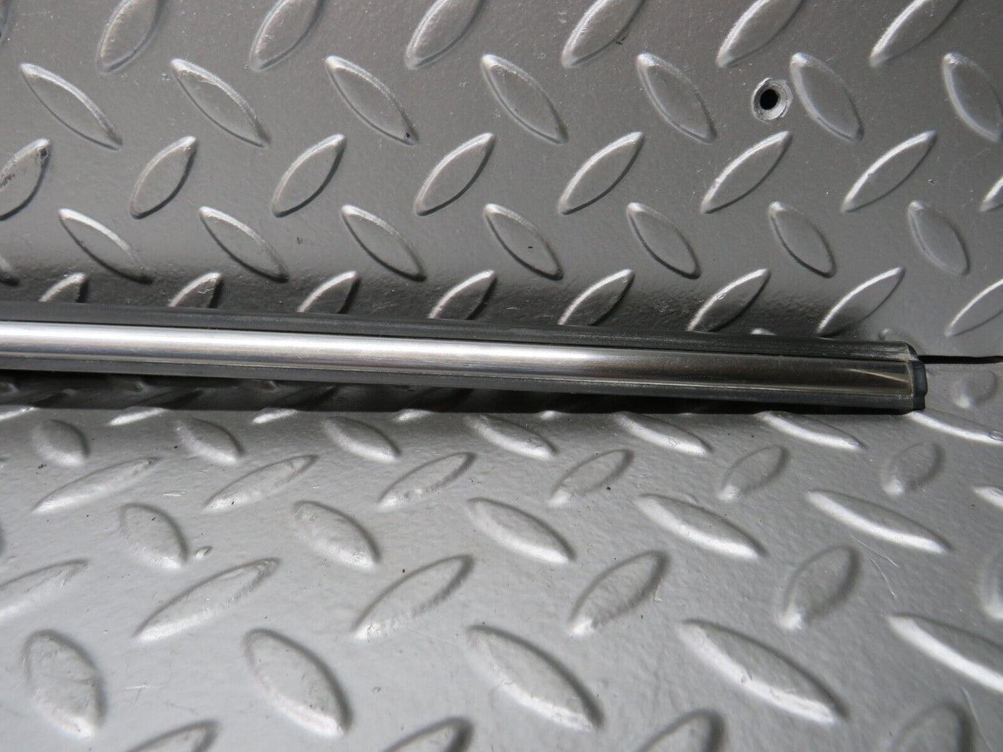 28625 Mercedes-Benz W123 280E Trunk Boot Lid Chrome Moulding Trim