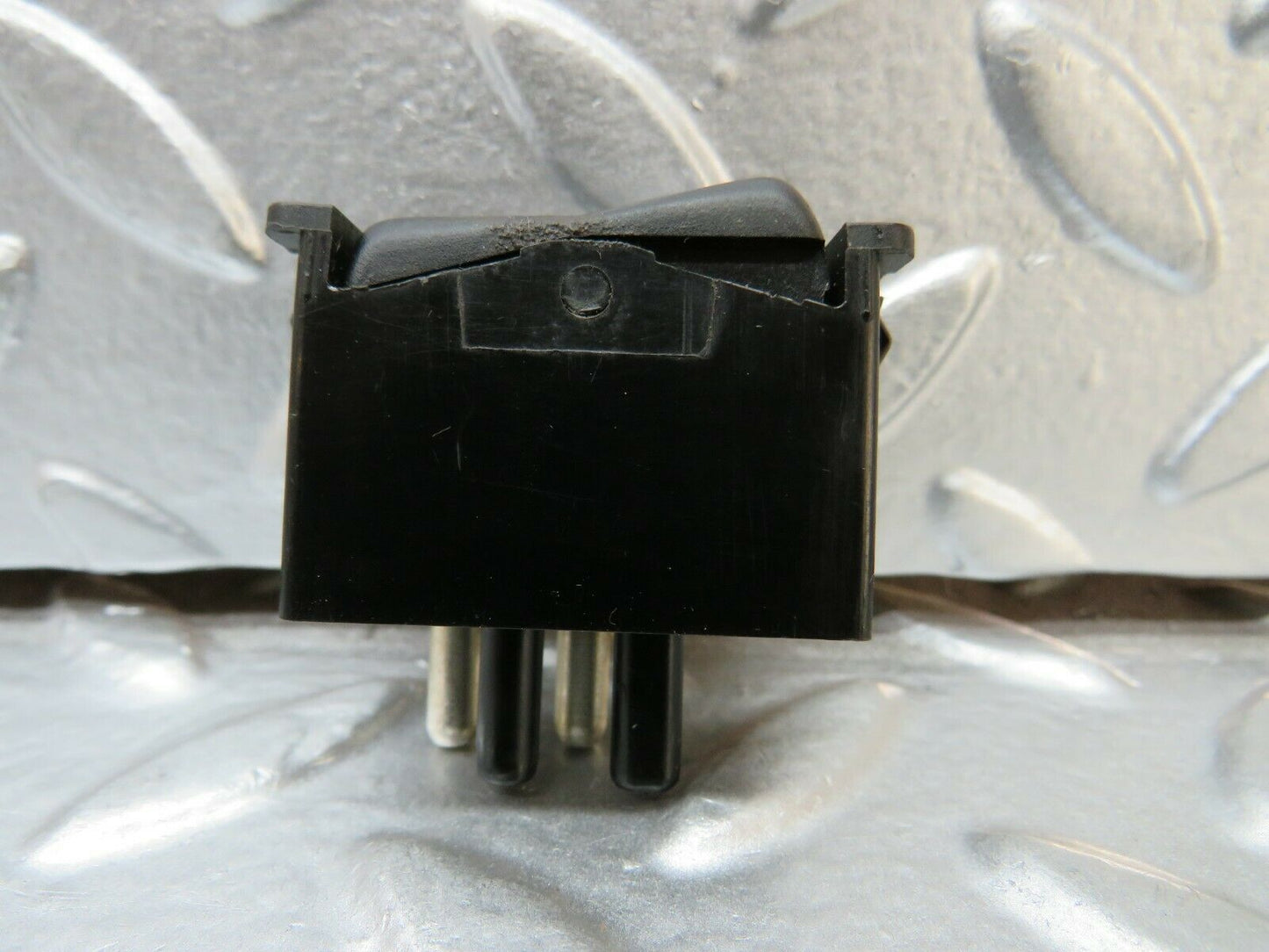 23980 Mercedes-Benz W123 280E Interior Light Switch 0008205910