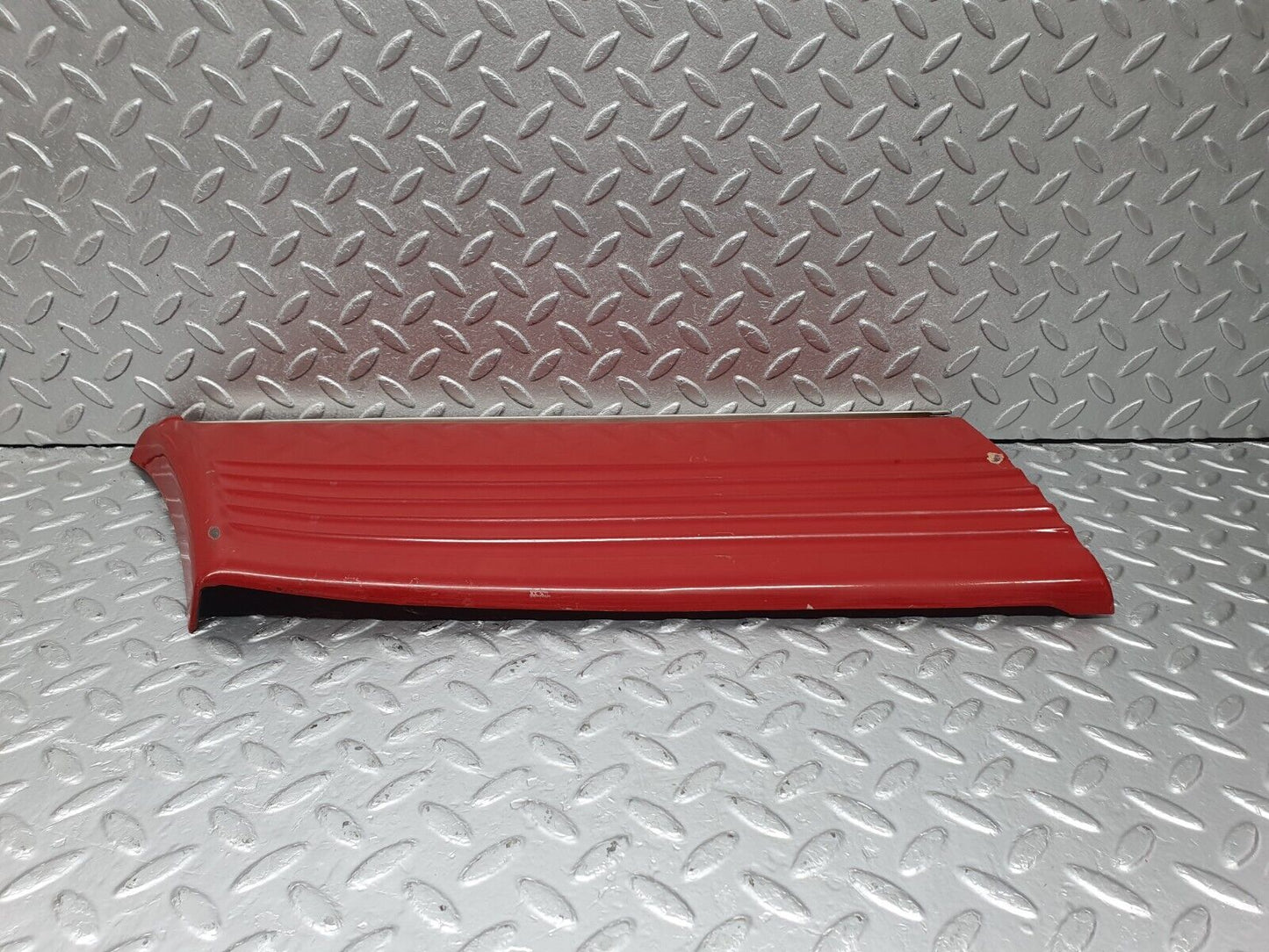 43489 Mercedes-Benz C126 380SEC Coupe Rear Right Fender Wing Lower Moulding Trim