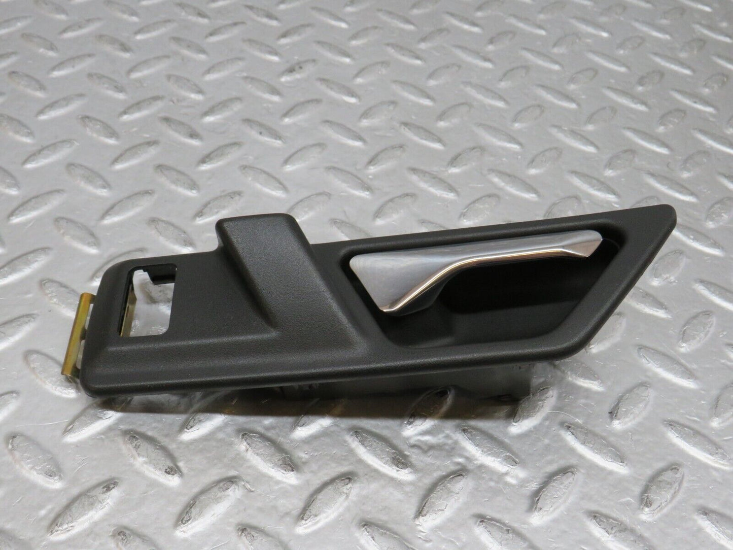 29349 Mercedes-Benz W124 230E Interior Door Handle Rear Right 1247600261