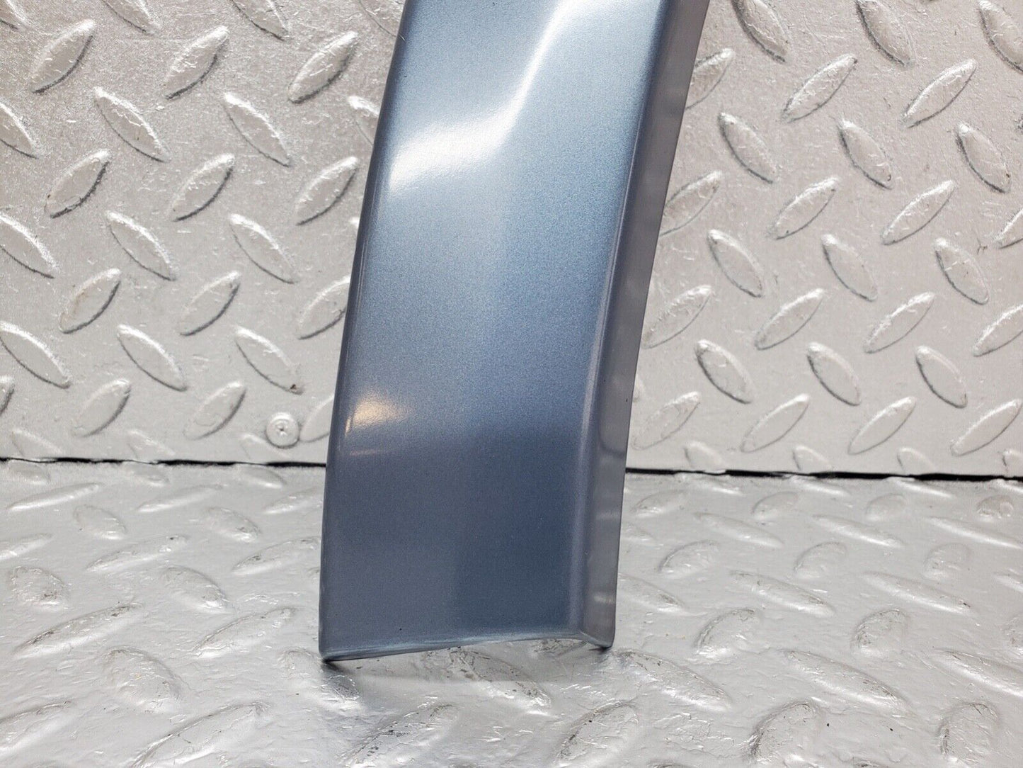 44608 Mercedes-Benz W124 220E Rear Left Fender Lower Moulding Trim